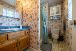 59 Emjay Ln, Rochester, Ny 14612 5 Primary bath at 59 emjay ln rochester ny